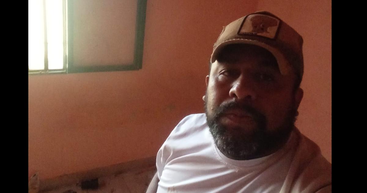 Exfutbolista de Gimnasia quedoacute en la calle tras 15 antildeos en su vivienda