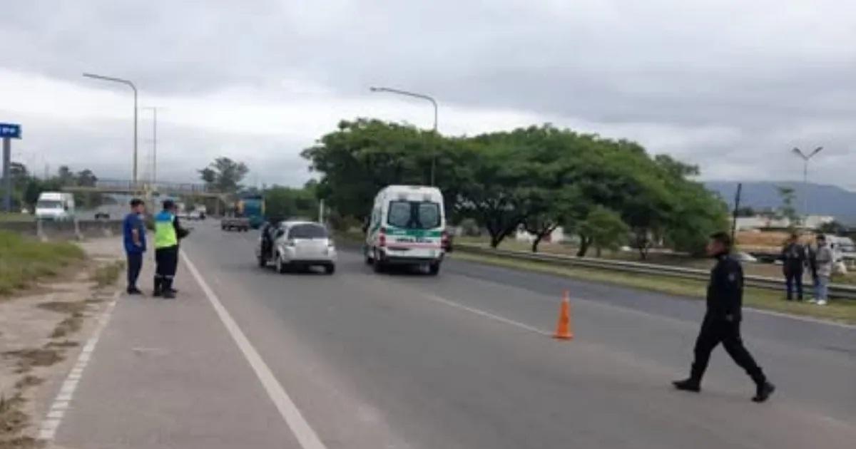 Intentoacute cruzar la Avenida Savio a 50 metros de un puente peatonal y fue atropellada