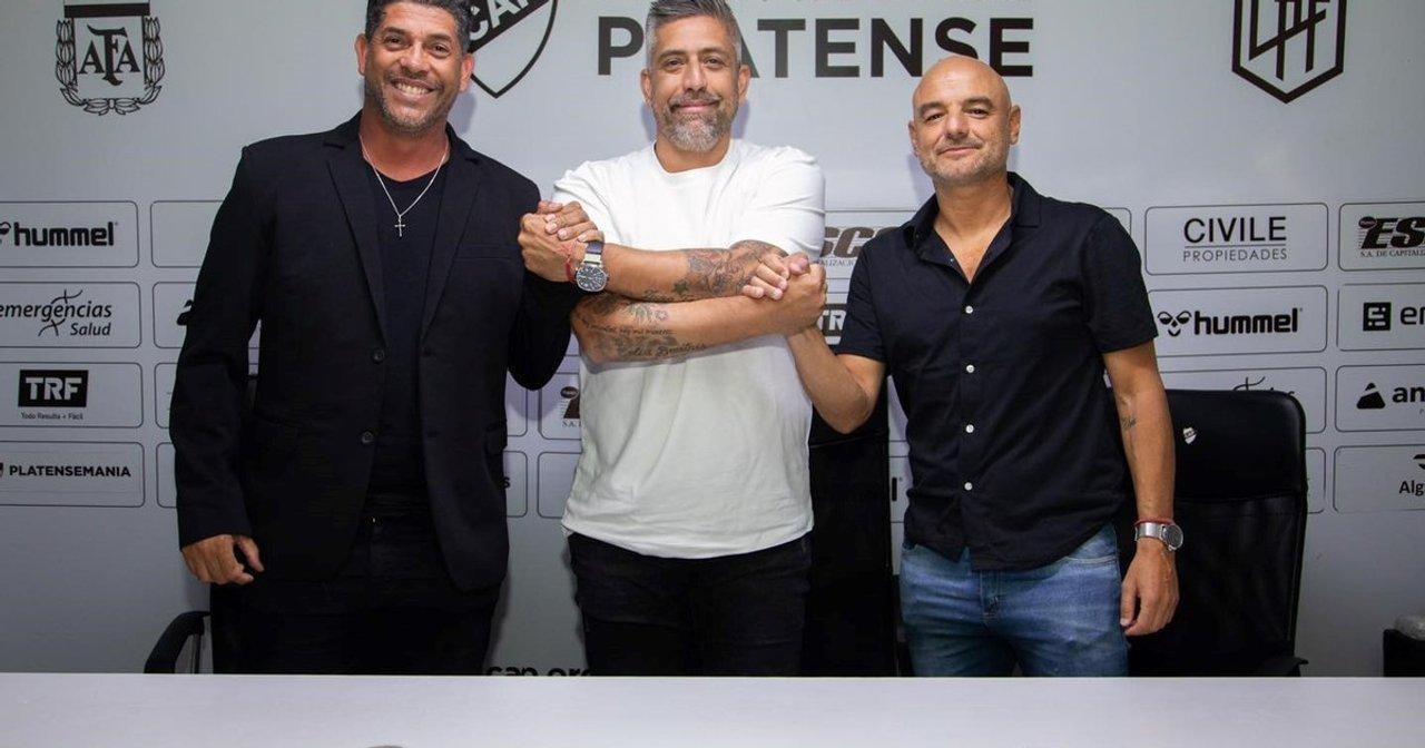 Cruce de versiones entre el presidente de Platense y Sergio Goacutemez por un posible regreso al club