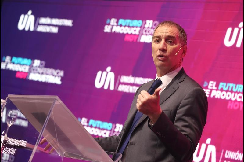 Santilli dijo que los empresarios son ldquocentralesrdquo y pidioacute un diaacutelogo ldquomadurordquo con el sindicalismo