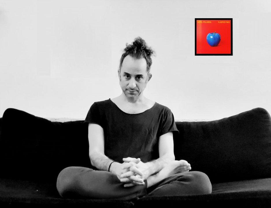 Hotel Polaroid- un viaje emocional en Plaacutestico Raiacutez