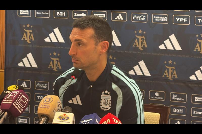 Scaloni antes del partido con Angola- Messi en principio va a jugar