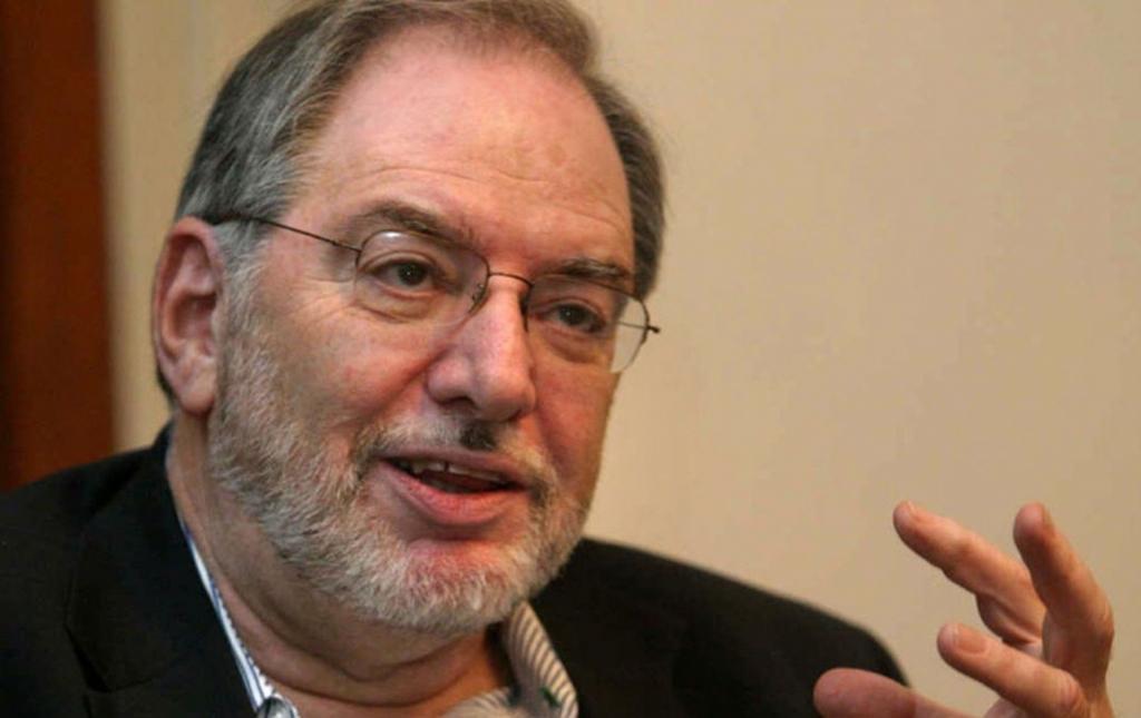 Claudio Loser ex FMI- ldquoEs lo maacutes parecido a un tratado de libre comercio sin serlordquo