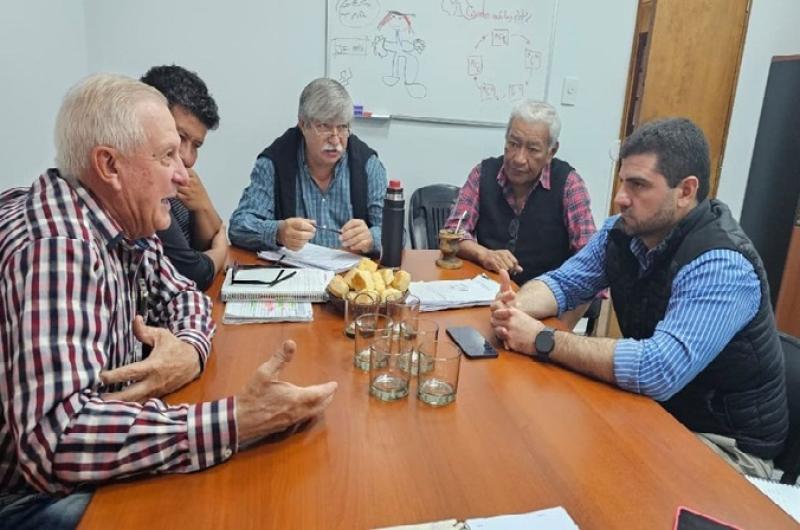 La Provincia sienta bases para un Plan Ganadero Integral junto al sector privado