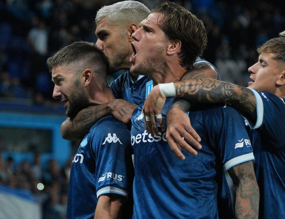 Racing visita a Newellacutes obligado a ganar para asegurarse su lugar en los playoffs del Torneo Clausura