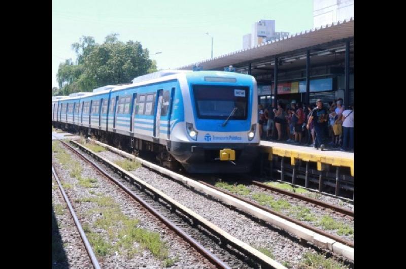Trenes Argentinos- trabajadores denuncian falta de mantenimiento escasez de personal y salarios de ldquopobrezardquo
