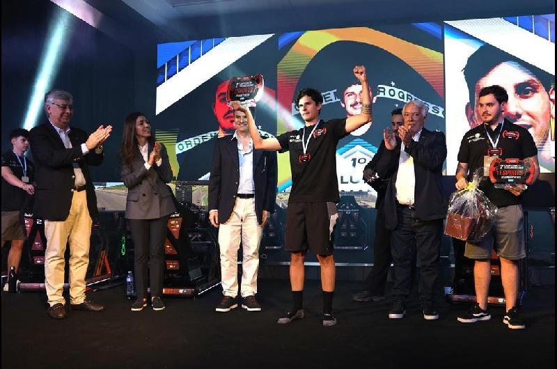 Luiz Felipe Tavares ganoacute el Segundo Campeonato Sudamericano de eSports de la FIA llevado a cabo en el ACA