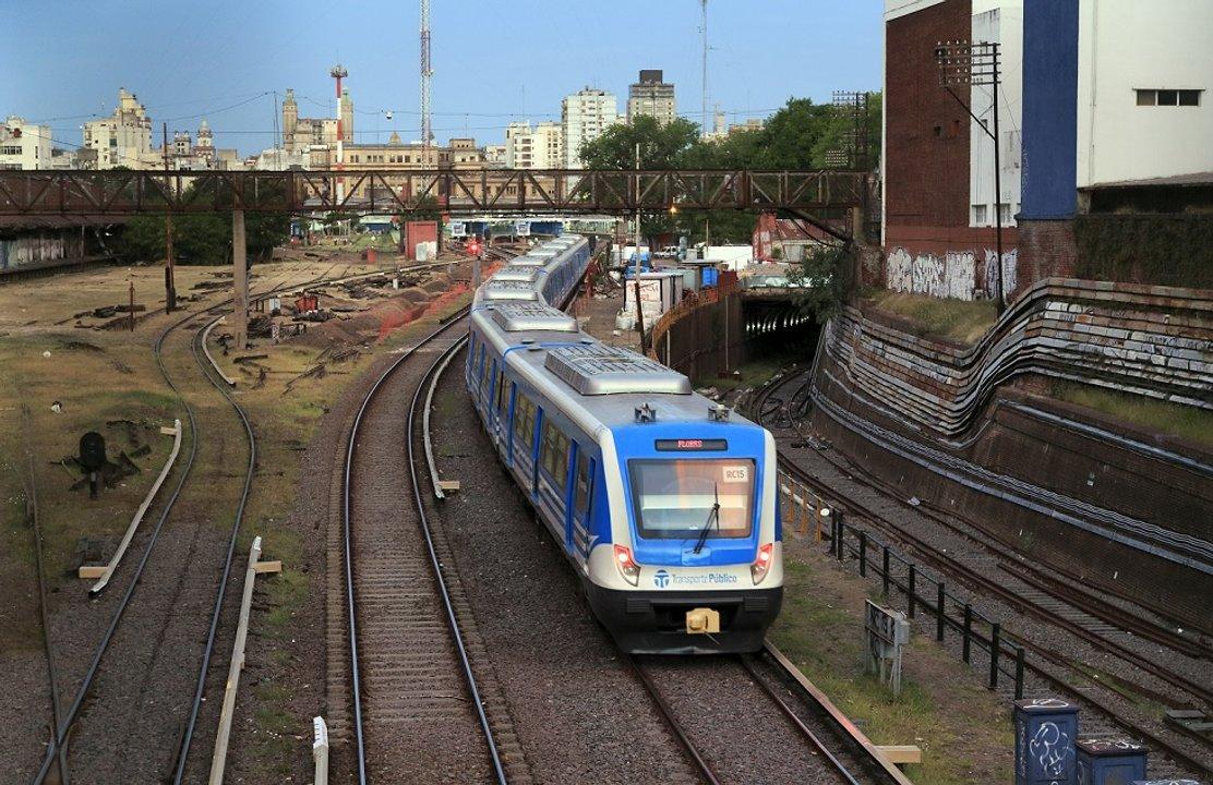 Revelan la inviabilidad de privatizar la liacutenea del tren Sarmiento- ldquoNadie la quiera comprarrdquo