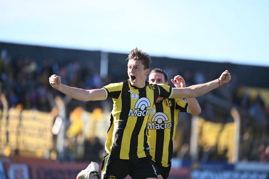 Deportivo Madryn vencioacute a Moroacuten y enfrentaraacute a Estudiantes (RC) en la final del Reducido