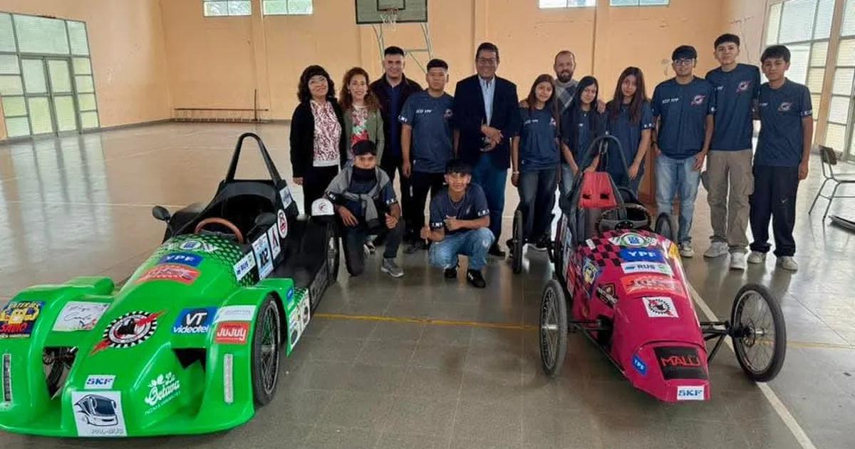  Joacutevenes de Palpalaacute representaron a Jujuy 