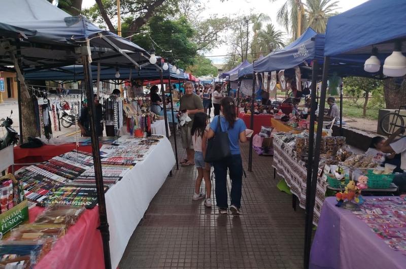 La plaza Belgrano albergoacute actividades de la semana de las artes 