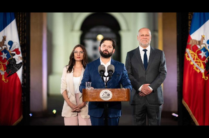 Boric expresoacute su ldquosatisfaccioacutenrdquo por la ldquojornada democraacuteticardquo que vivioacute Chile