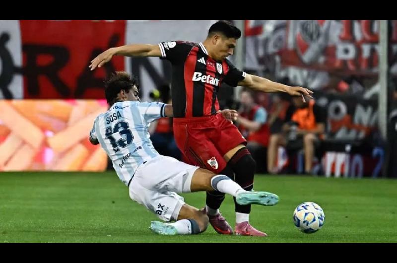 Racing vs River se jugaraacute con puacuteblico y a estadio lleno