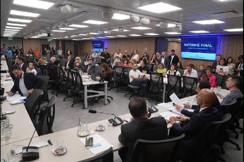 Informe comisioacuten Libra- ldquoEl Congreso debe evaluar si Milei incurrioacute en mal desempentildeordquo