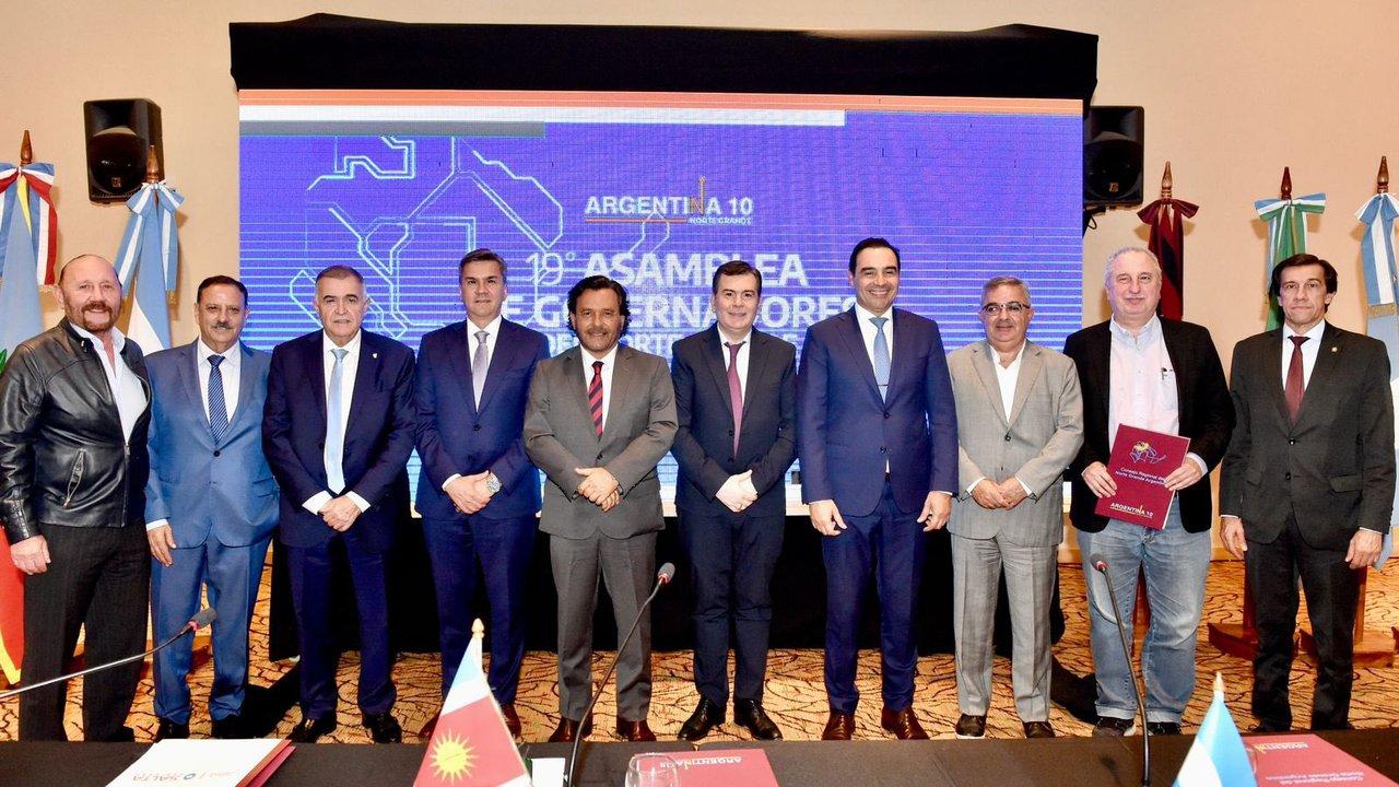 Gobernadores del Norte Grande compartiraacuten su uacuteltima reunioacuten del antildeo