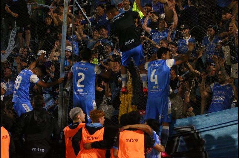 El camino de Estudiantes de Riacuteo Cuarto hasta la final de la Primera Nacional