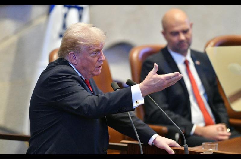 Trump con su credibilidad devaluada elogioacute a Bin Salman