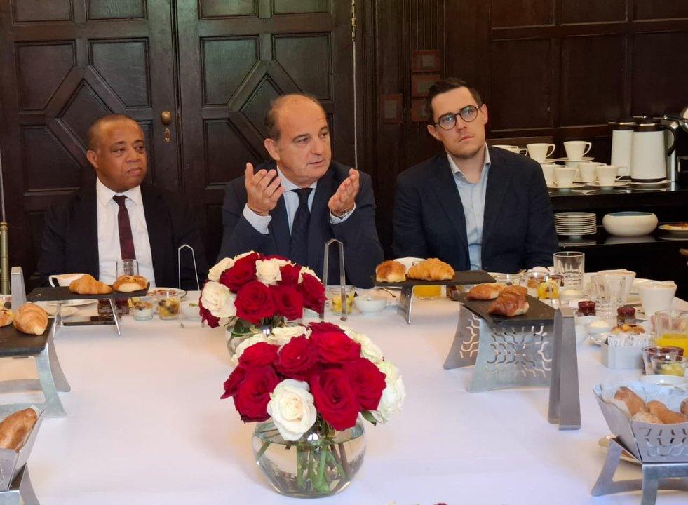 Empresa aeacuterea de los Emiratos Aacuterabes fortalece su operatoria en Argentina