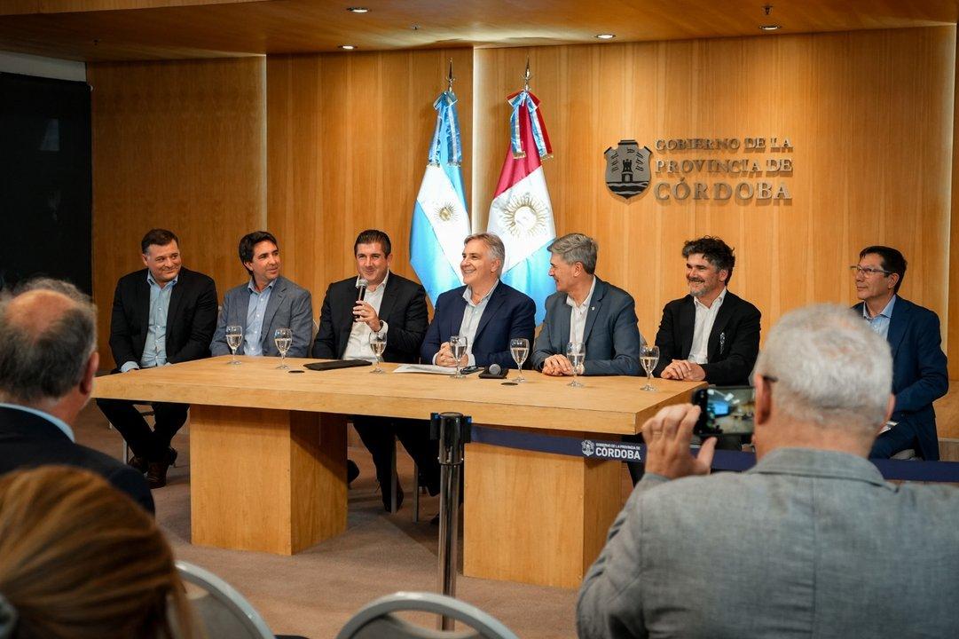 Ponen en marcha un plan para duplicar la capacidad operativa del aeropuerto de Coacuterdoba