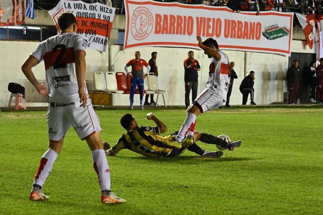 Las sanciones del Tribunal de Disciplina a Madryn y Moroacuten tras el escaacutendalo