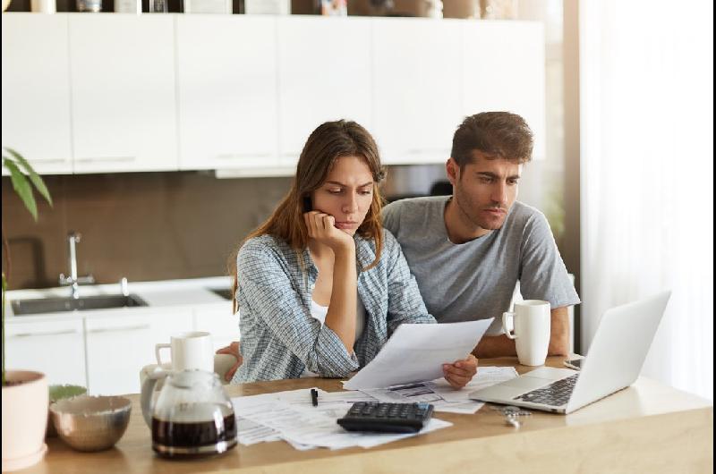 Poleacutemica en redes- Indec vs Interbanking por el sueldo promedio en Argentina