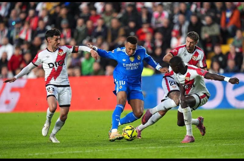 Con cuatro equipos en la pelea comienza la fecha 13 de LaLiga de Espantildea