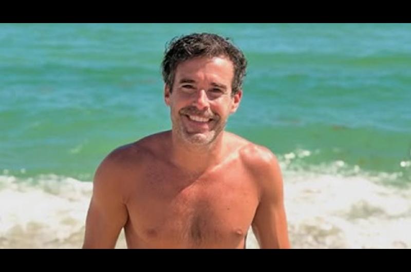 Nicolaacutes Cabreacute- Mi hija me entregaraacute en el altar