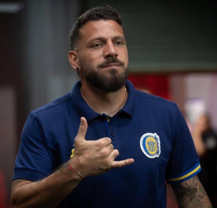 Fatura Broun celebroacute el tiacutetulo de Rosario Central y destacoacute el valor del premio 
