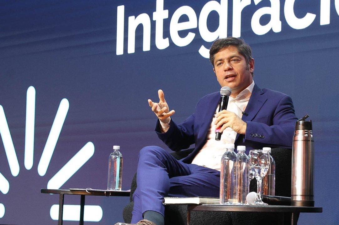 Kicillof y Cornejo se cruzaron en un encuentro del CFI por las poliacuteticas ldquoprivatistasrdquo del Gobierno