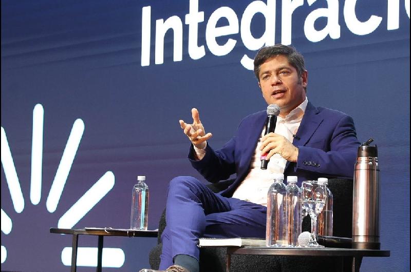 Kicillof y Cornejo se cruzaron en un encuentro del CFI por las poliacuteticas ldquoprivatistasrdquo del Gobierno