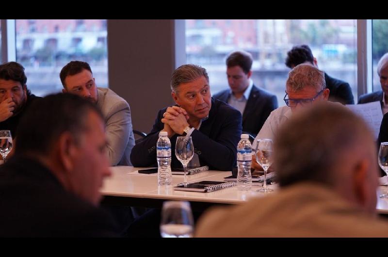 Banfield defendioacute a Tapia y desmintioacute el posteo de Estudiantes de La Plata