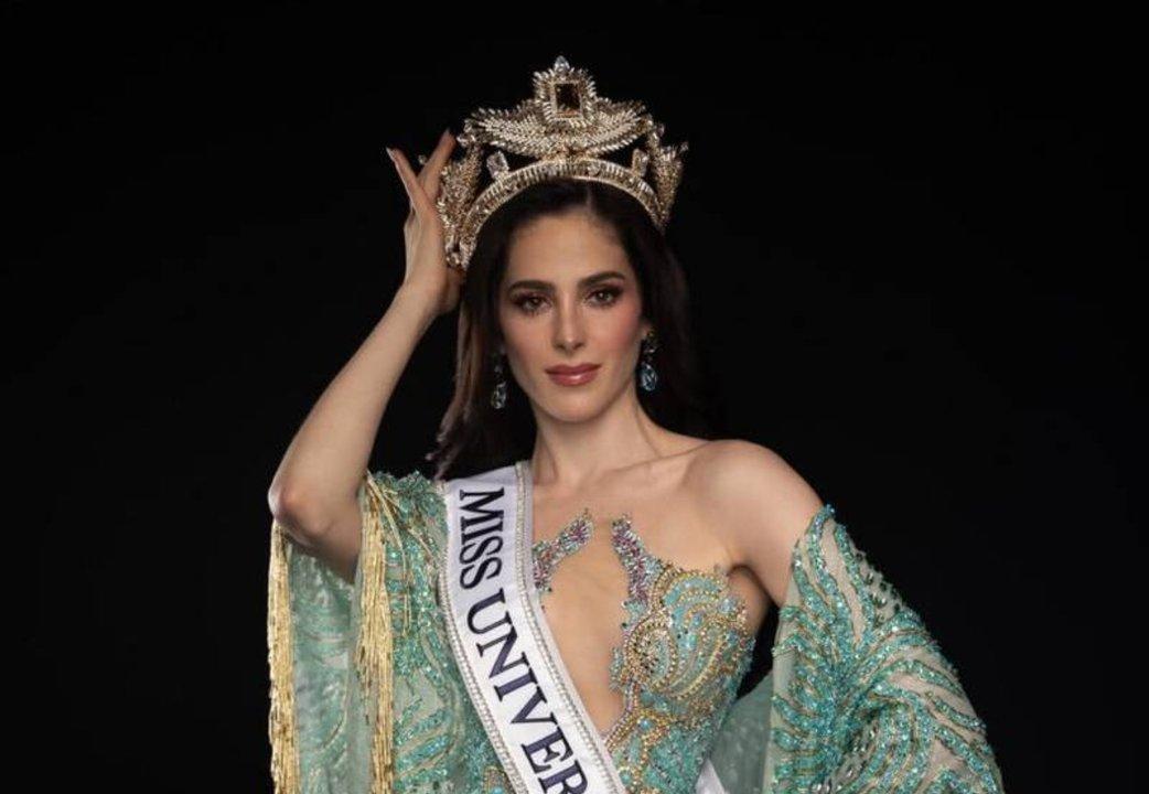 Miss Universo- la mexicana Faacutetima Bosch ganoacute la corona tras la poleacutemica
