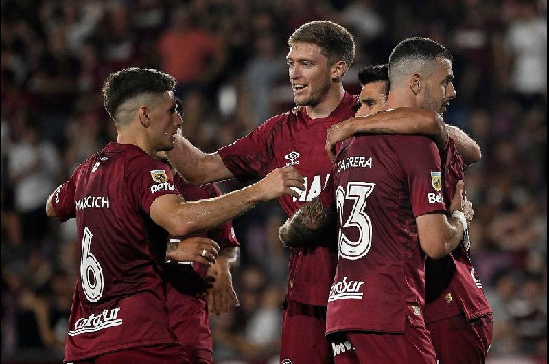 Cuaacutento dinero ganaraacute Lanuacutes si se consagra campeoacuten de la Copa Sudamericana