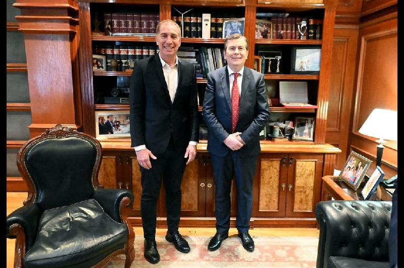 Santilli se reunioacute con Zamora quien se mostroacute abierto al Presupuesto y las reformas