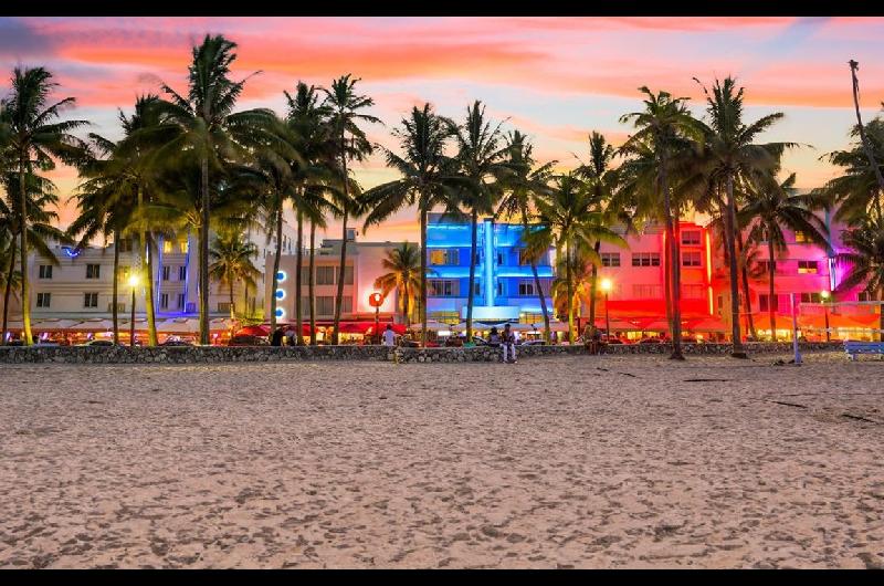 El turismo a Miami le inyectoacute US 21300 millones a las arcas locales
