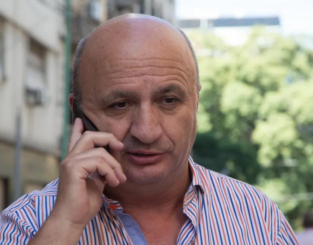 El presidente de Lanuacutes Nicolaacutes Russo se mostroacute a favor de la nueva copa de Rosario Central