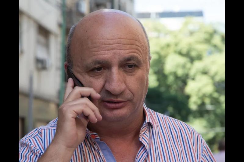 El presidente de Lanuacutes Nicolaacutes Russo se mostroacute a favor de la nueva copa de Rosario Central