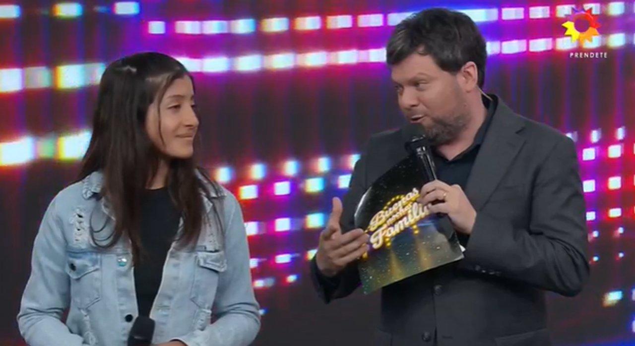 Chiara la nena de 12 antildeos que emocionoacute a todos en Buenas Noches Familia 