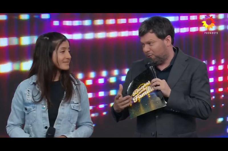 Chiara la nena de 12 antildeos que emocionoacute a todos en Buenas Noches Familia 