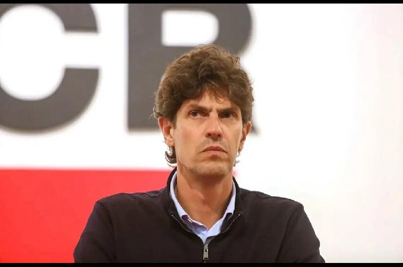 Danza de nombres en la UCR para suceder a un desgastado Lousteau