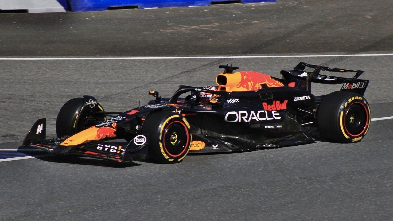 La Foacutermula 1 al Rojo Vivo con la descalificacioacuten de los McLaren