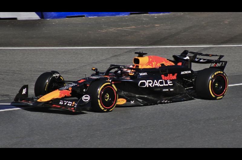 La Foacutermula 1 al Rojo Vivo con la descalificacioacuten de los McLaren