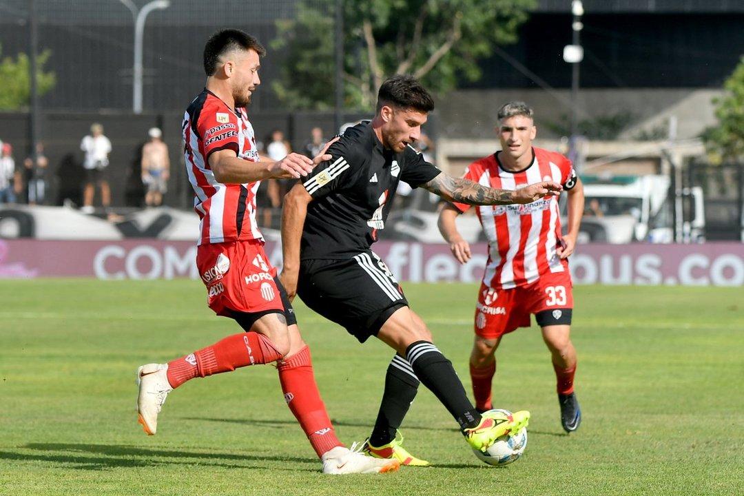 Riestra vs Barracas- el duelo maacutes poleacutemico del Torneo Clausura