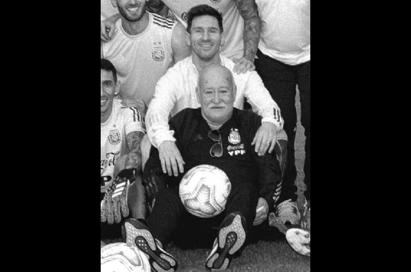 Lionel Messi despidioacute a Omar Souto- ldquoTu huella queda para siemprerdquo