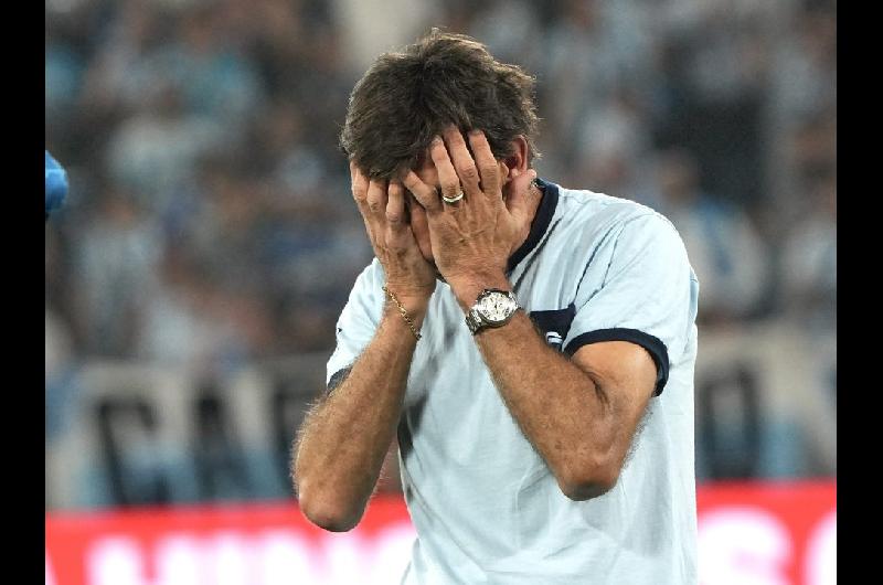 Gustavo Costas despueacutes de eliminar a River- ldquoEstos chicos dan vuelta la historiardquo