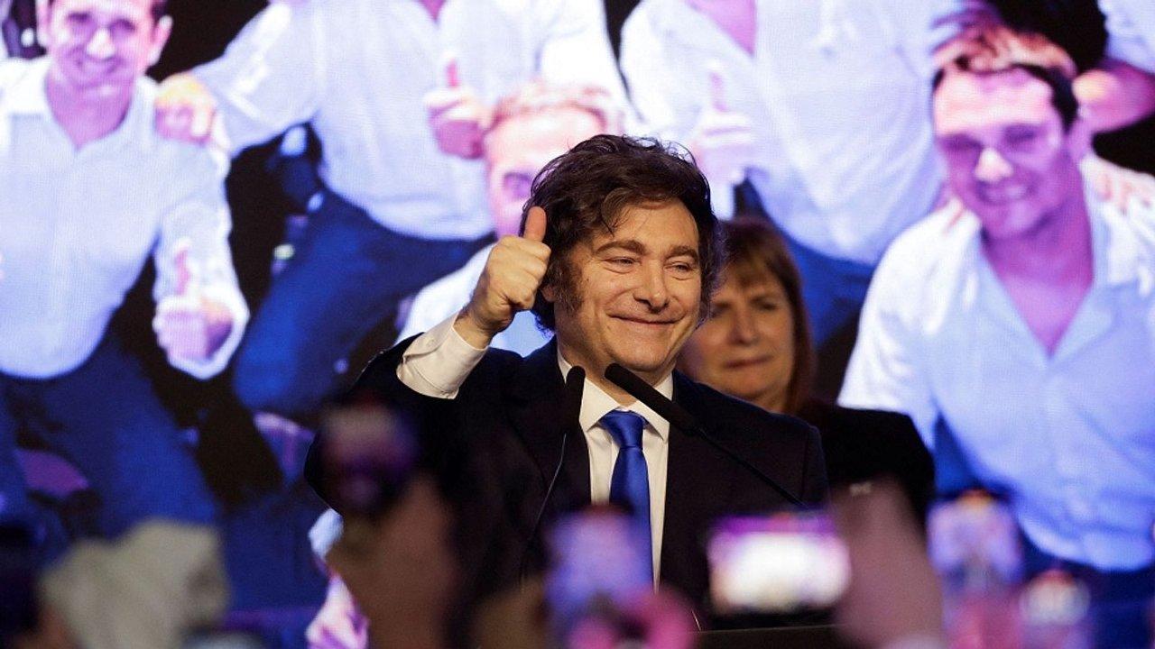 Tras el triunfo electoral la confianza en el Gobierno de Milei trepoacute un 175-en-porciento-