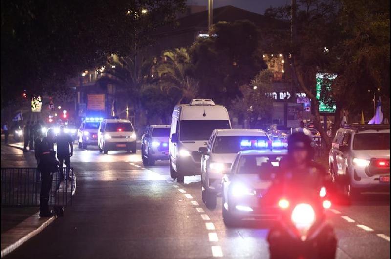 Hamaacutes y la Yihad Islaacutemica entregan restos de otro reheacuten israeliacute en Gaza