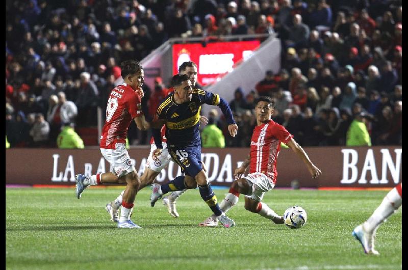 iquestCoacutemo le fue a Boca cuando se enfrentoacute a Argentinos Juniors este 2025