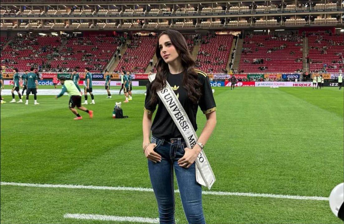 Faacutetima Bosch en el Diacutea contra la Violencia hacia la Mujer- ldquoMi voz por ustedesrdquo