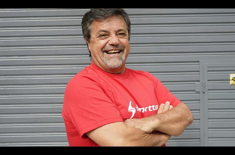 Caruso Lombardi- ldquoSi Maradona viviera cuestionariacutea el presente del fuacutetbol argentinordquo